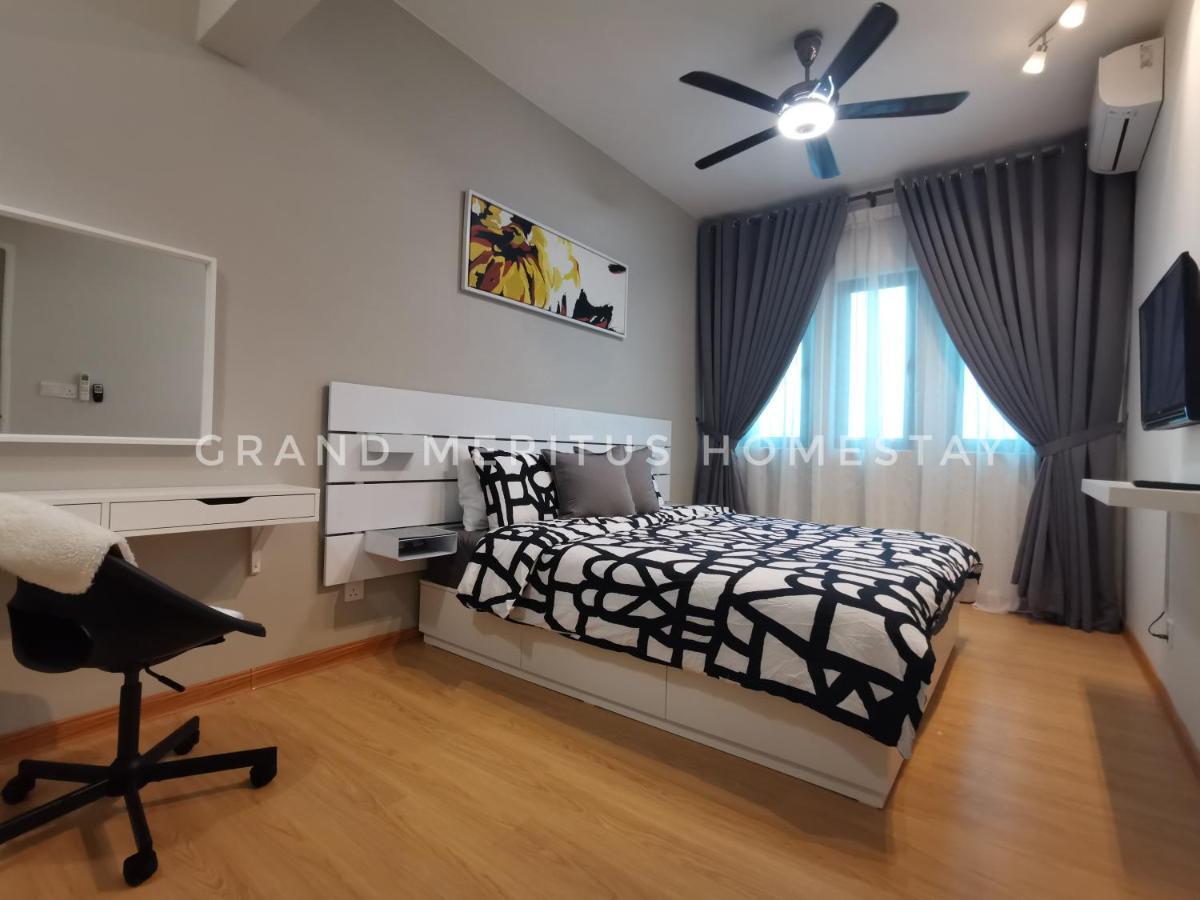 פראי Grand Meritus Homestay @Penang מראה חיצוני תמונה