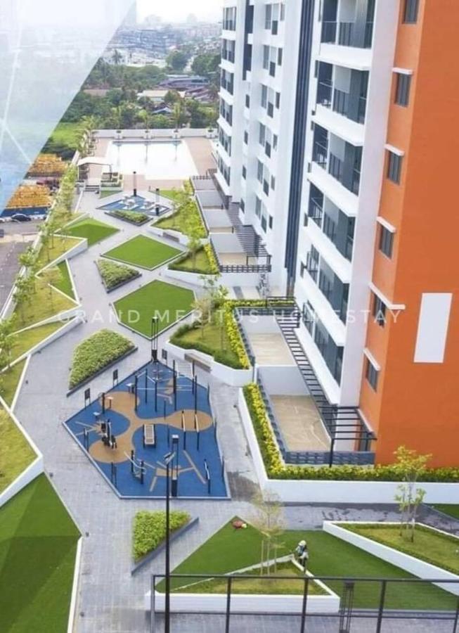 פראי Grand Meritus Homestay @Penang מראה חיצוני תמונה