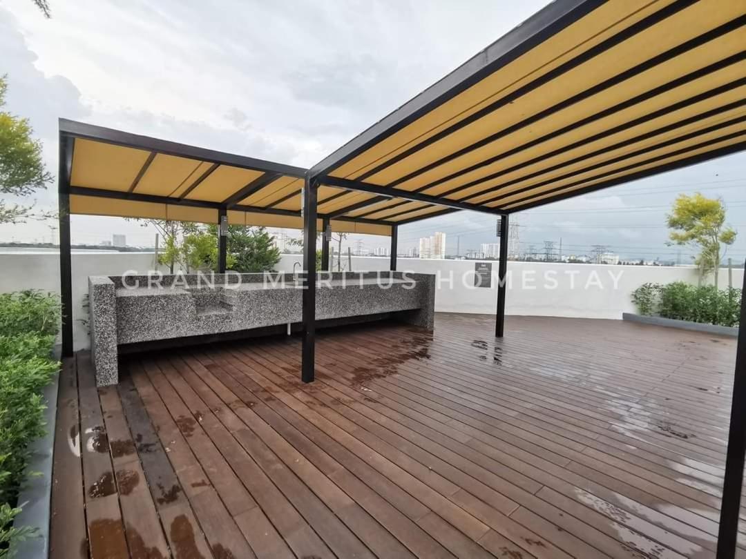 פראי Grand Meritus Homestay @Penang מראה חיצוני תמונה