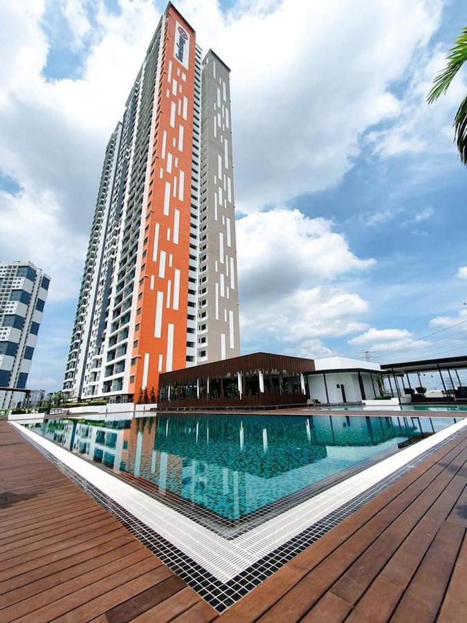 פראי Grand Meritus Homestay @Penang מראה חיצוני תמונה