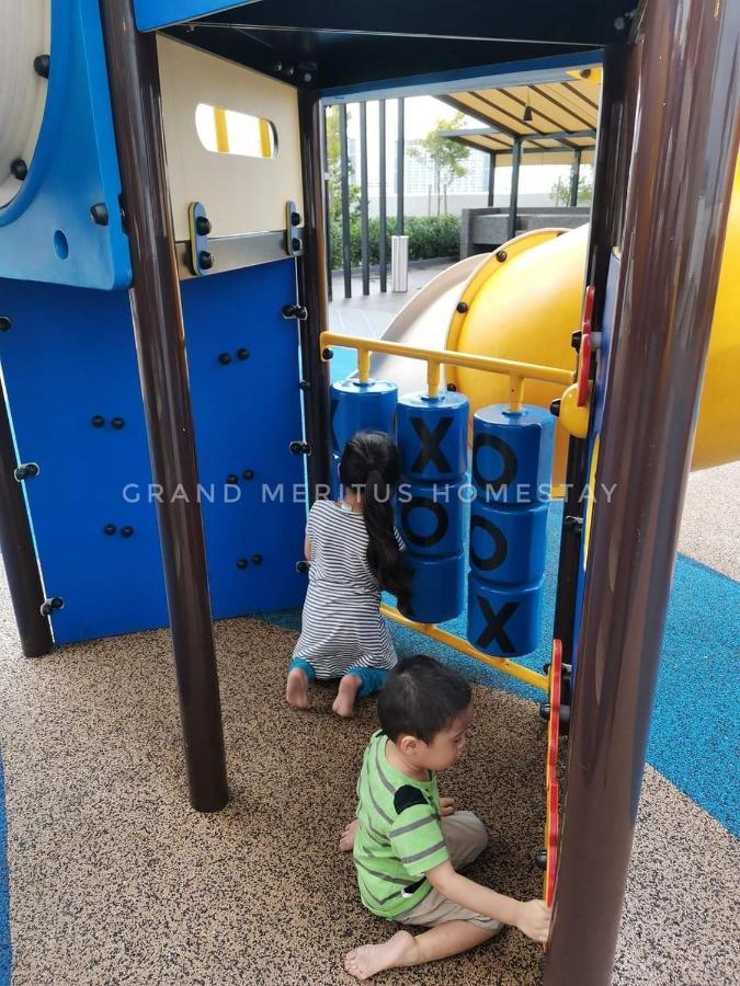 פראי Grand Meritus Homestay @Penang מראה חיצוני תמונה