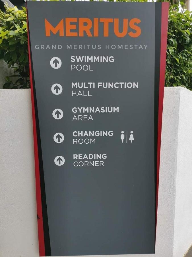 פראי Grand Meritus Homestay @Penang מראה חיצוני תמונה
